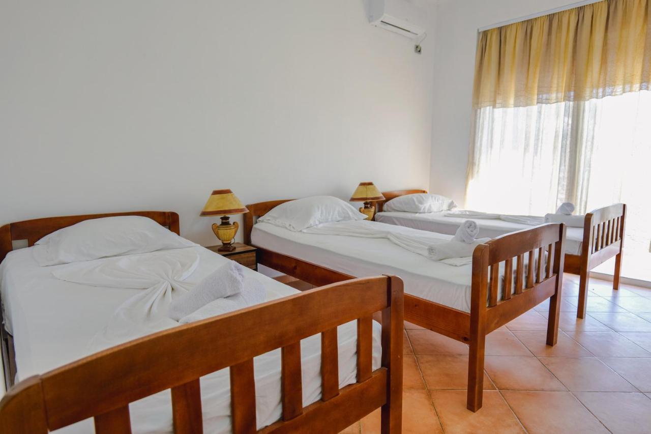 Hotel Leon Σαράντα Εξωτερικό φωτογραφία