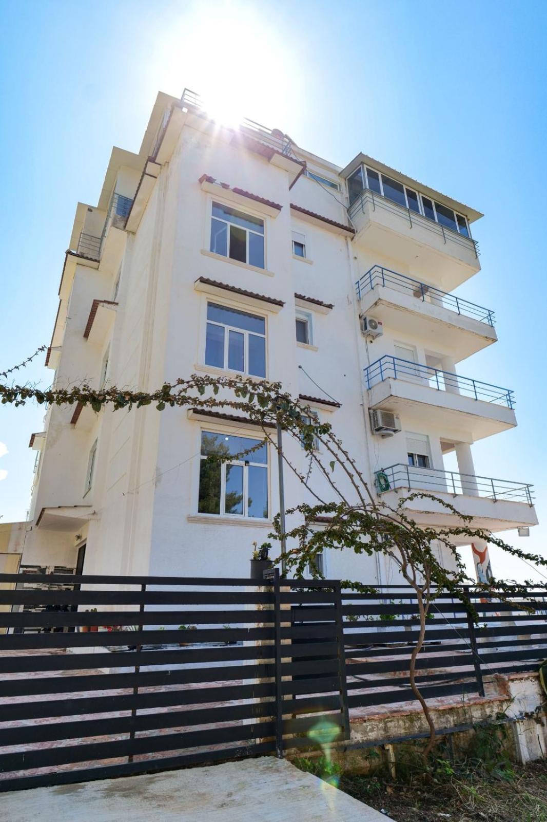 Hotel Leon Σαράντα Εξωτερικό φωτογραφία