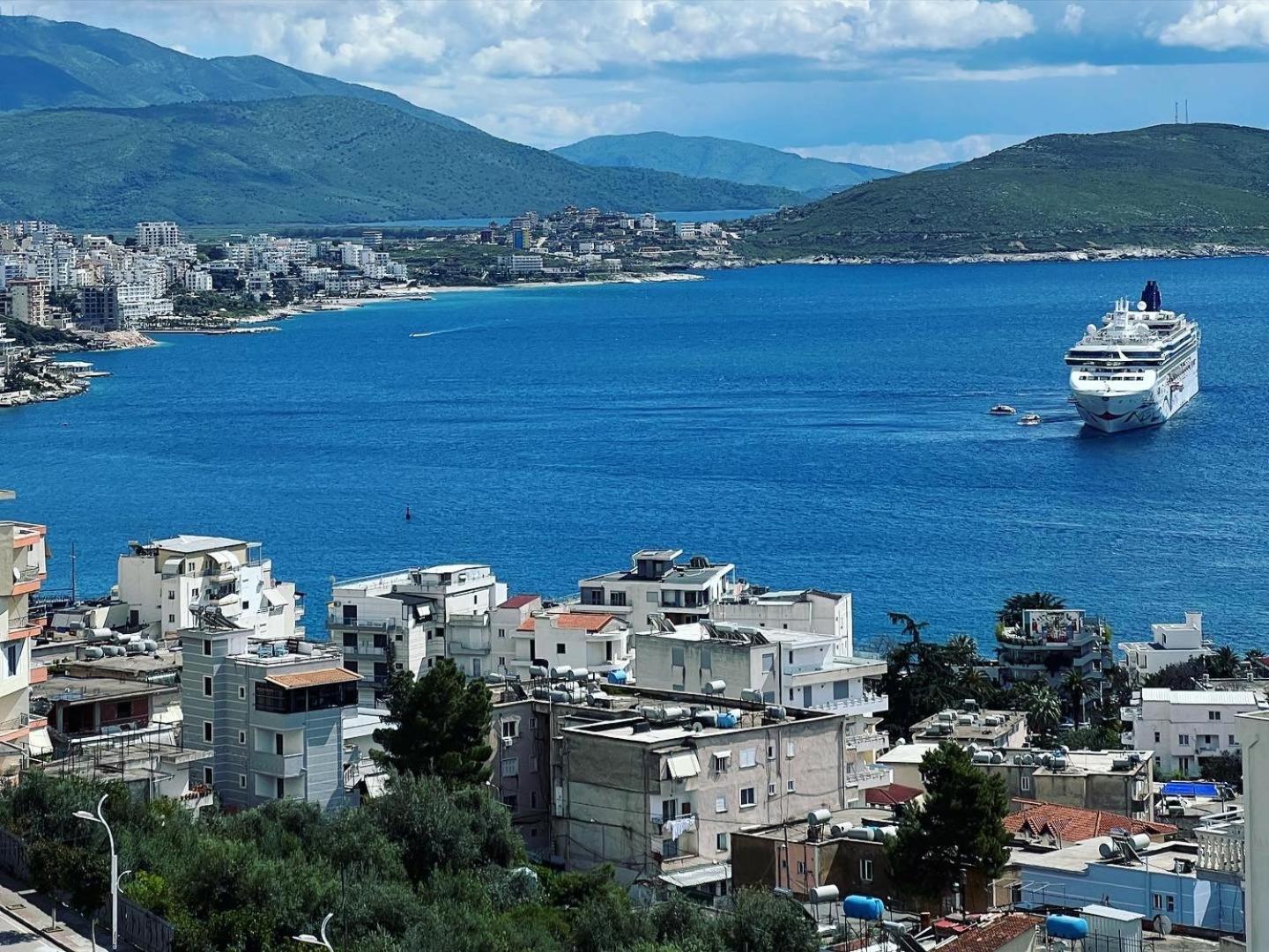 Hotel Leon Σαράντα Εξωτερικό φωτογραφία
